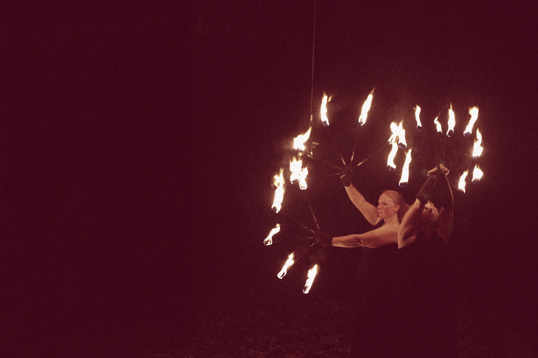 Compagnie Tova - Spectacle de feu dans l'Avesnois